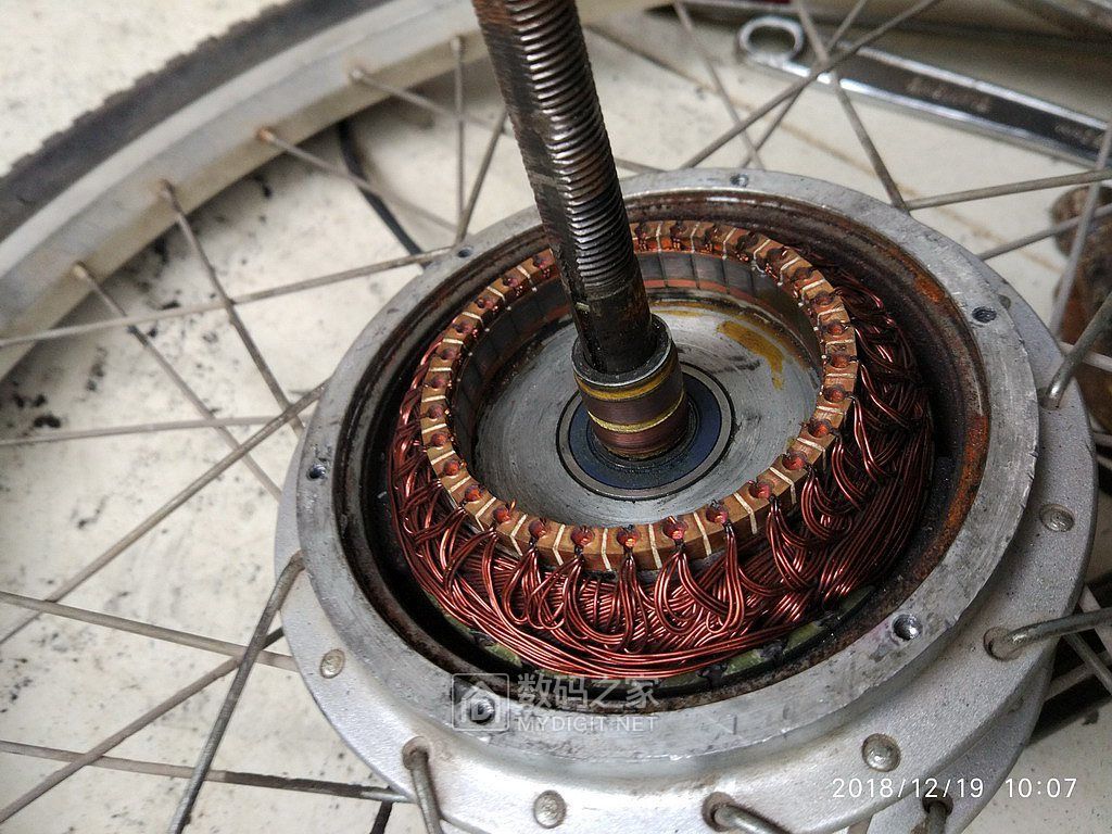 拆修捷安特電動(dòng)自行車(chē)有刷直流電機(jī)